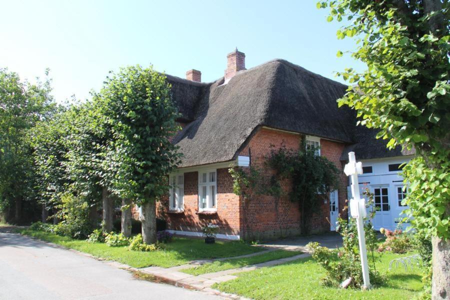 Kapitaen Hansen Haus Oldsum エクステリア 写真
